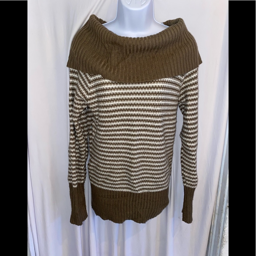 Frenchi Turtle Neck Sweater Size S